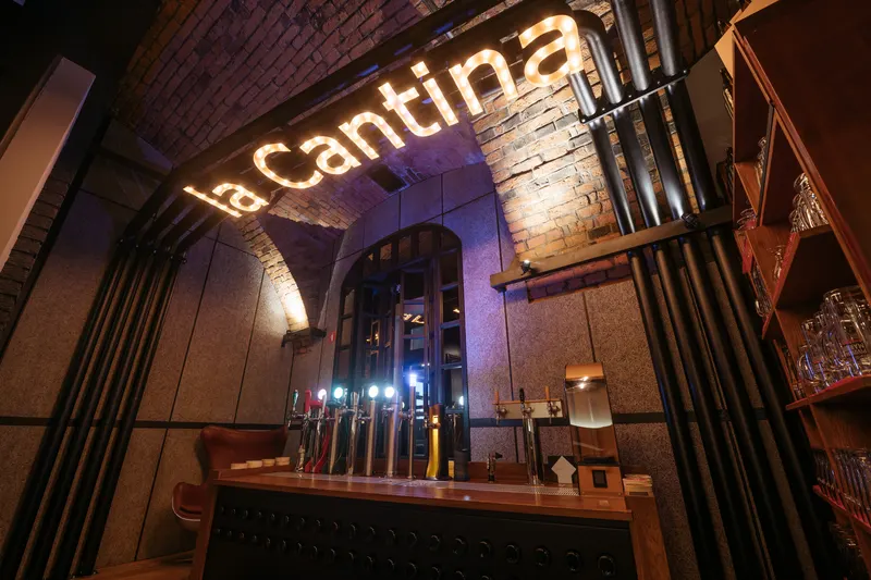 La Cantina